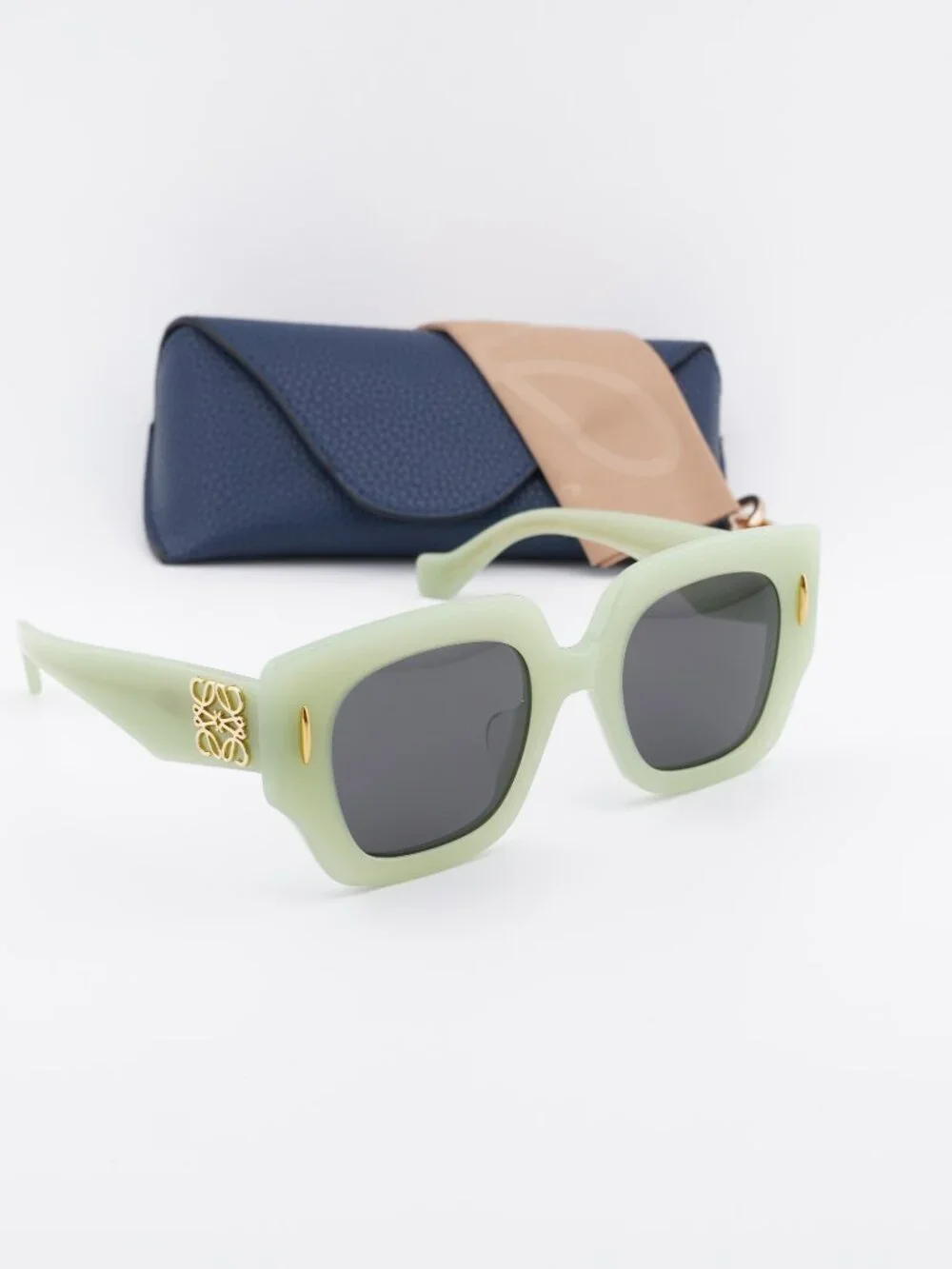 Loewe LW40129U 95A Square Sunglasses – Pastel Green\Grey